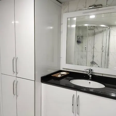 Daire Luxury With A Sea And Castle View At Centre Alanya