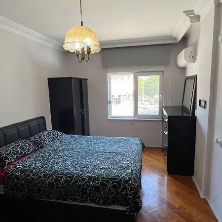Luxury With A Sea And Castle View At Centre Daire
